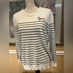 Cute Dachshund sweater, wearing a beret,light weight for spring XL